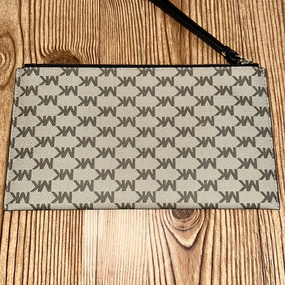 Michael Kors Jet Set Logo Coated Canvas Pouch - Picture 4 of 7